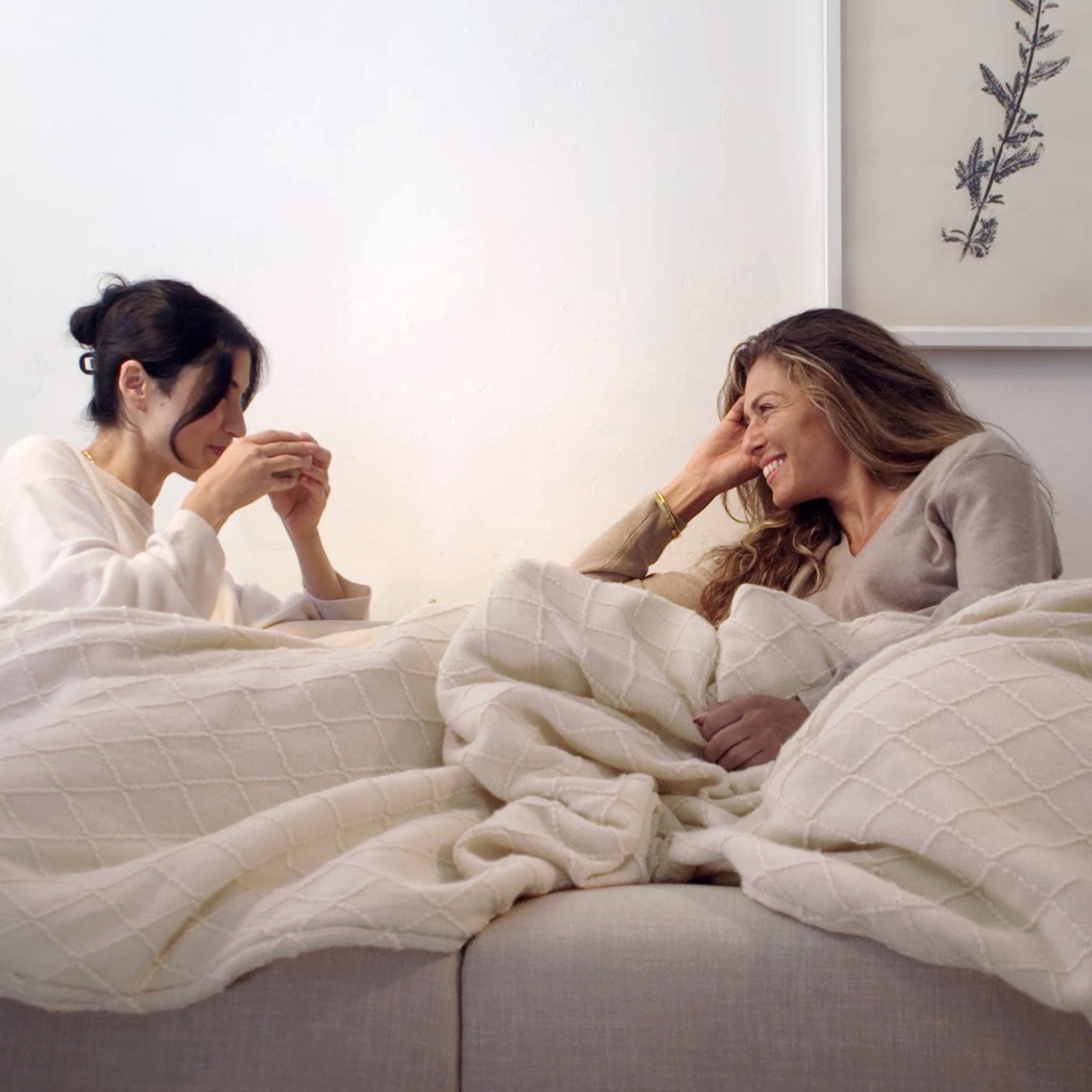 BOHEM Heated Sofa Blanket