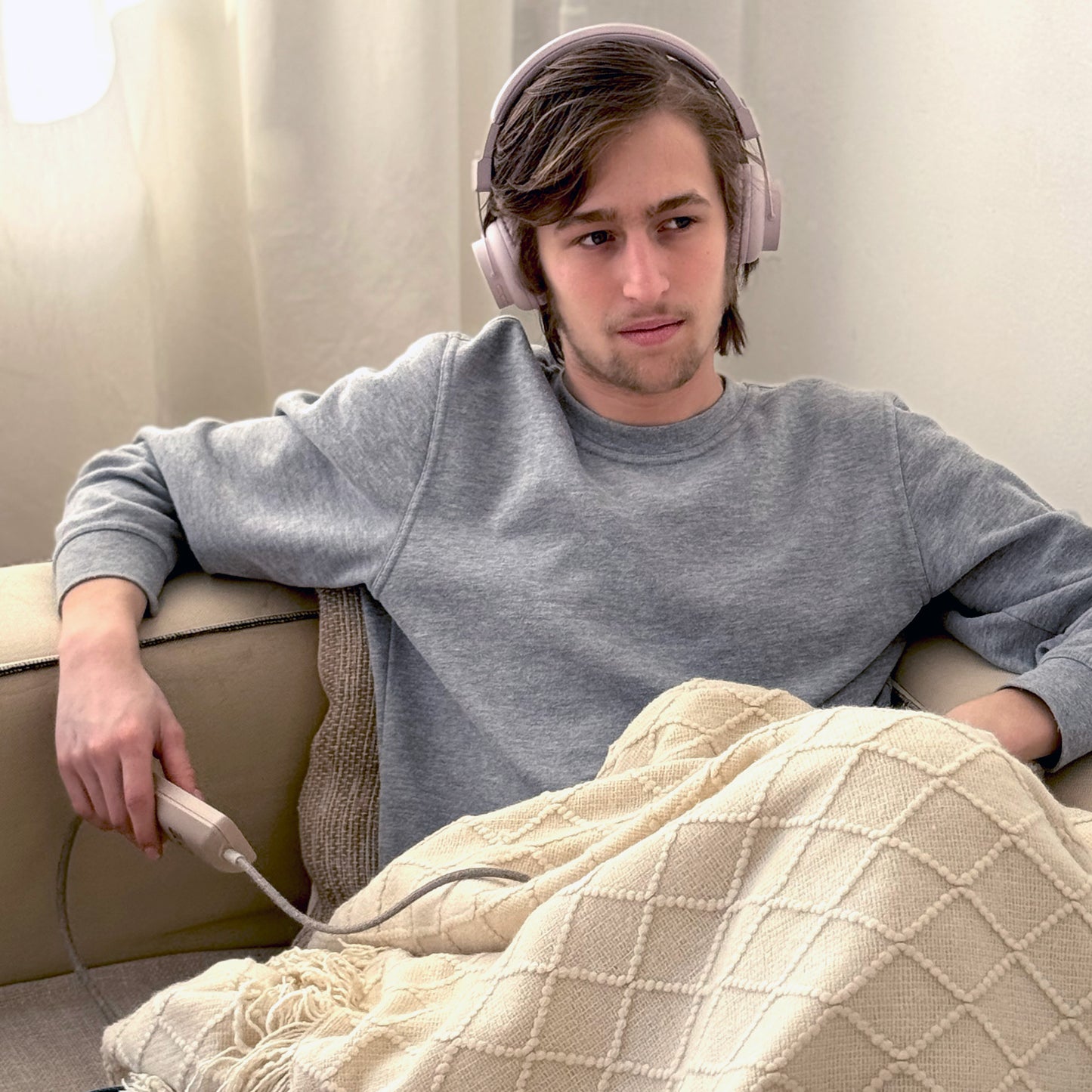 BOHEM Heated Sofa Blanket