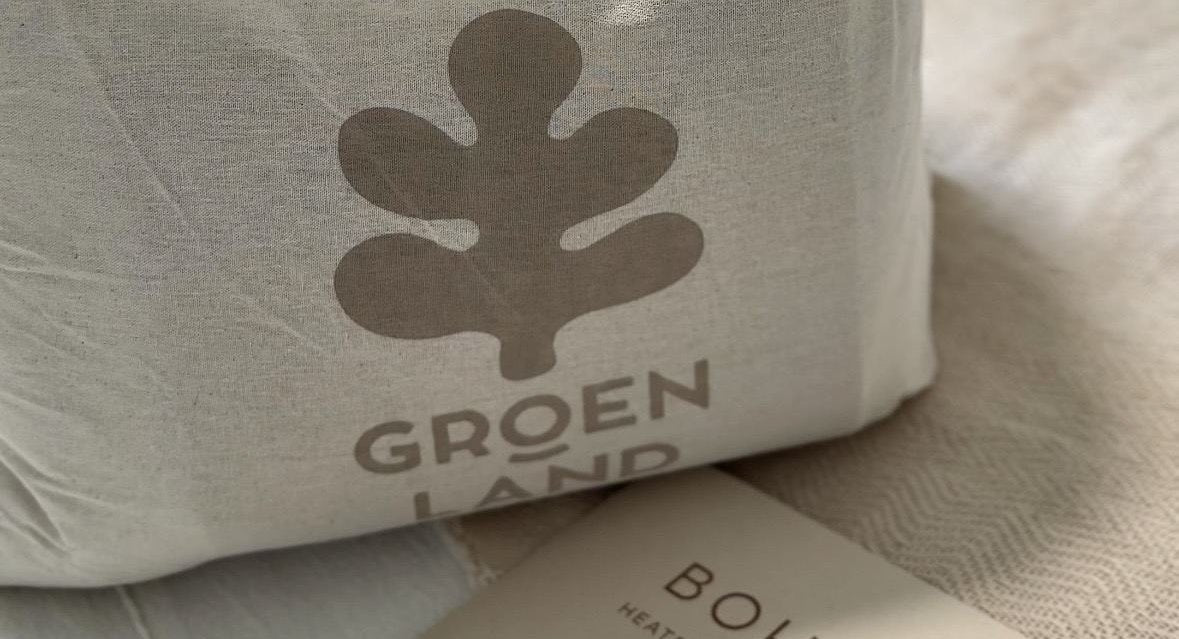 The reusable cotton storage bag that comes with BOHEM