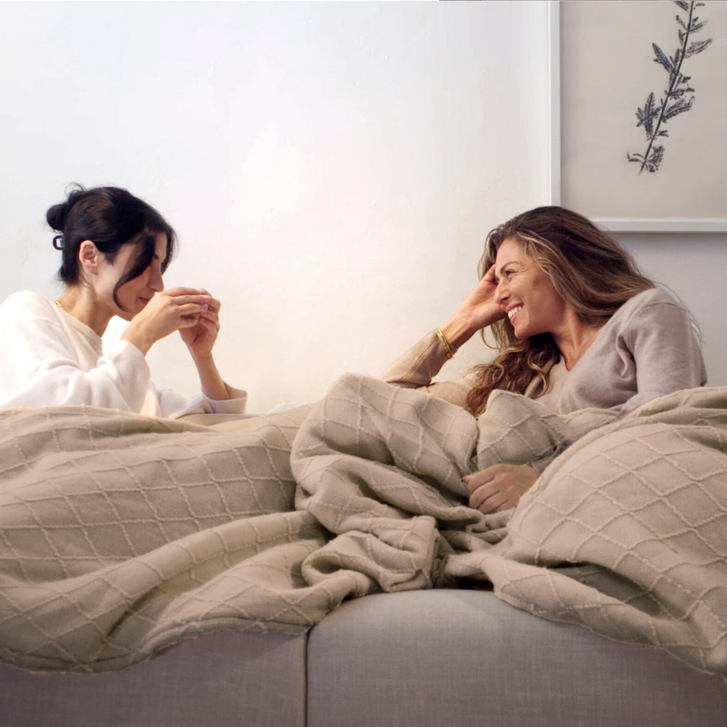 BOHEM Heated Sofa Blanket