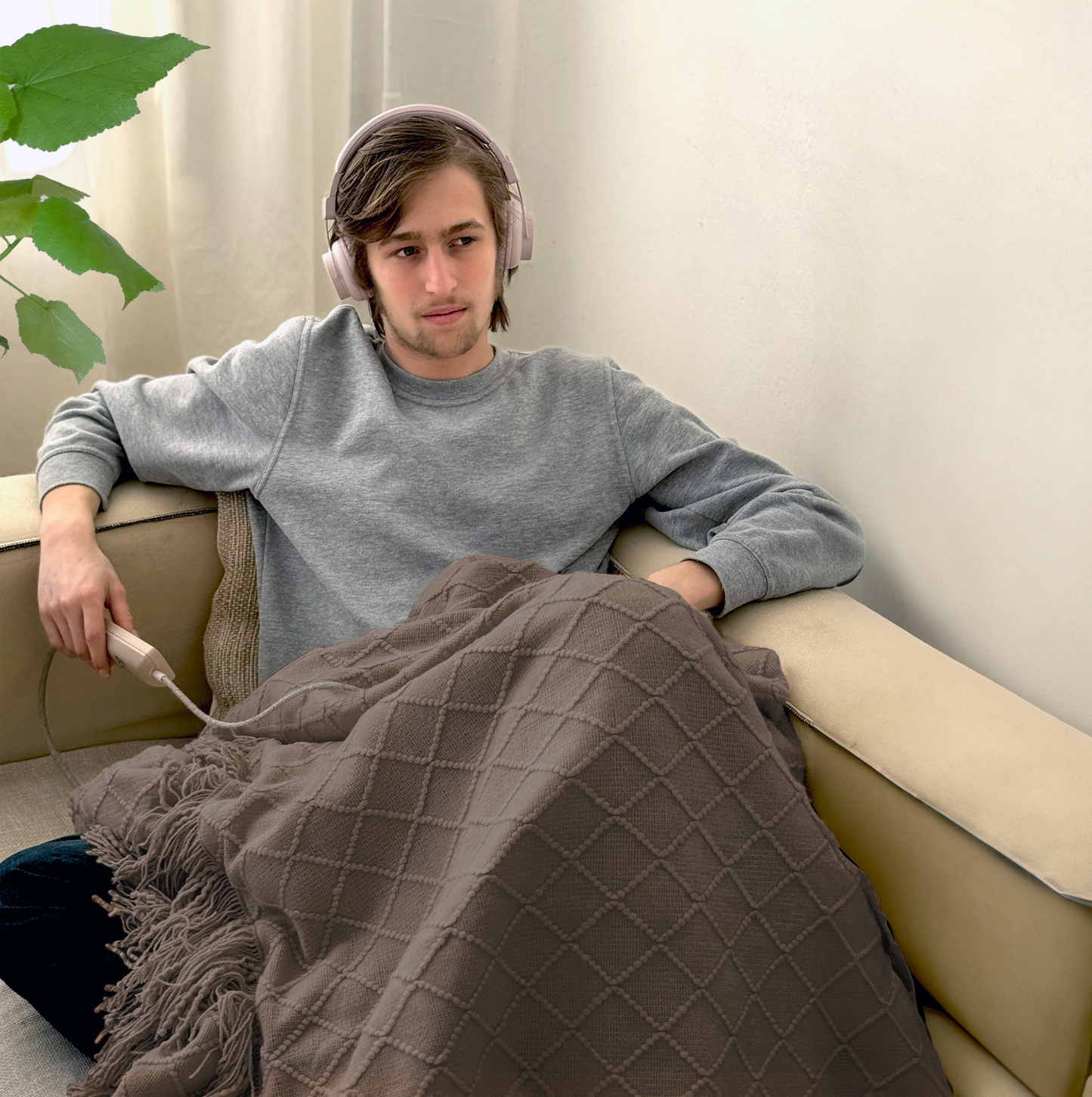 BOHEM Heated Sofa Blanket